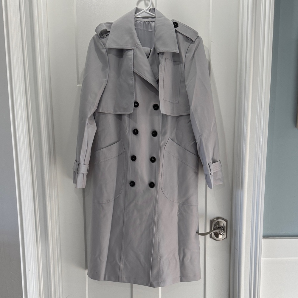 Classic Women’s Light Gray Trench Coat Size Small